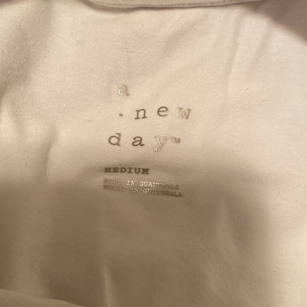 Brand New A New Day White Sleeveless Crop Top… - Picture 3 of 7